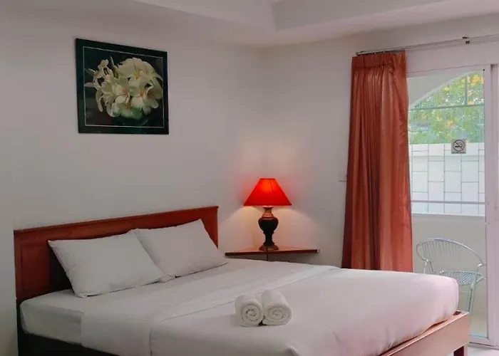 Convenient Hotel 2*