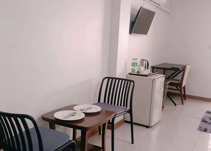 Convenient Hotel 2*