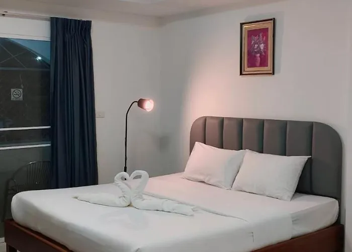 Convenient Hotel 2*